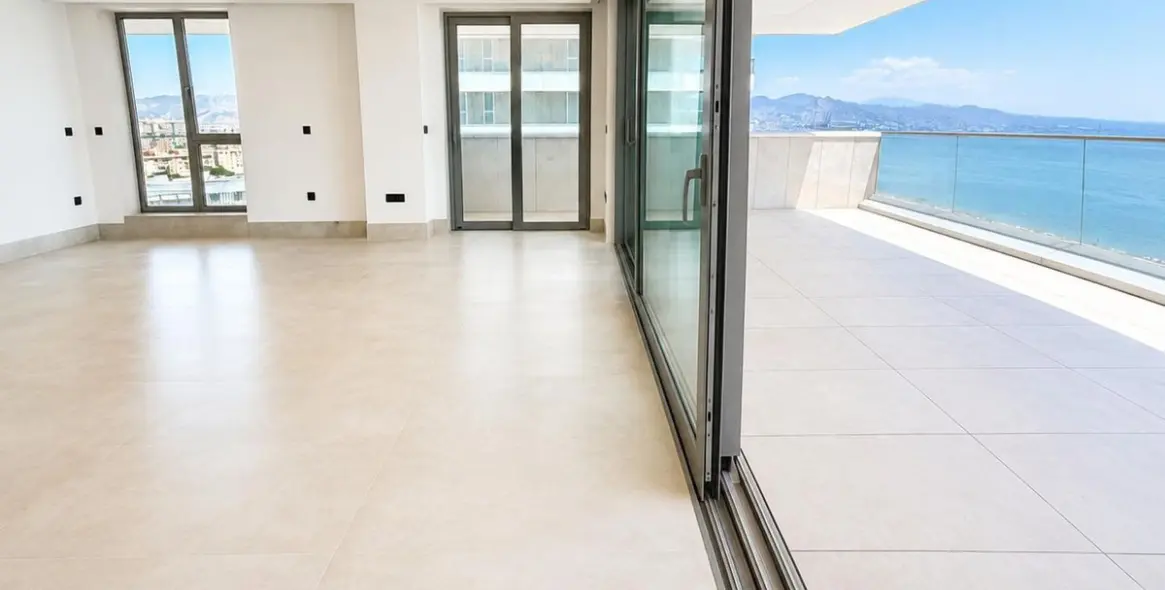 Venta de apartamento en planta media en Málaga 1