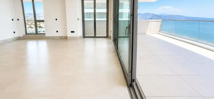 Venta de apartamento en planta media en Málaga 0