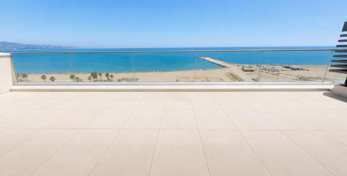 Venta de apartamento en planta media en Málaga 3