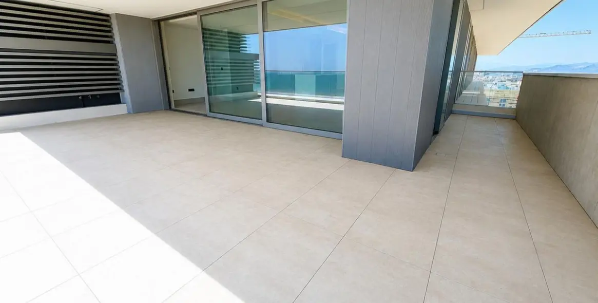 Venta de apartamento en planta media en Málaga 4
