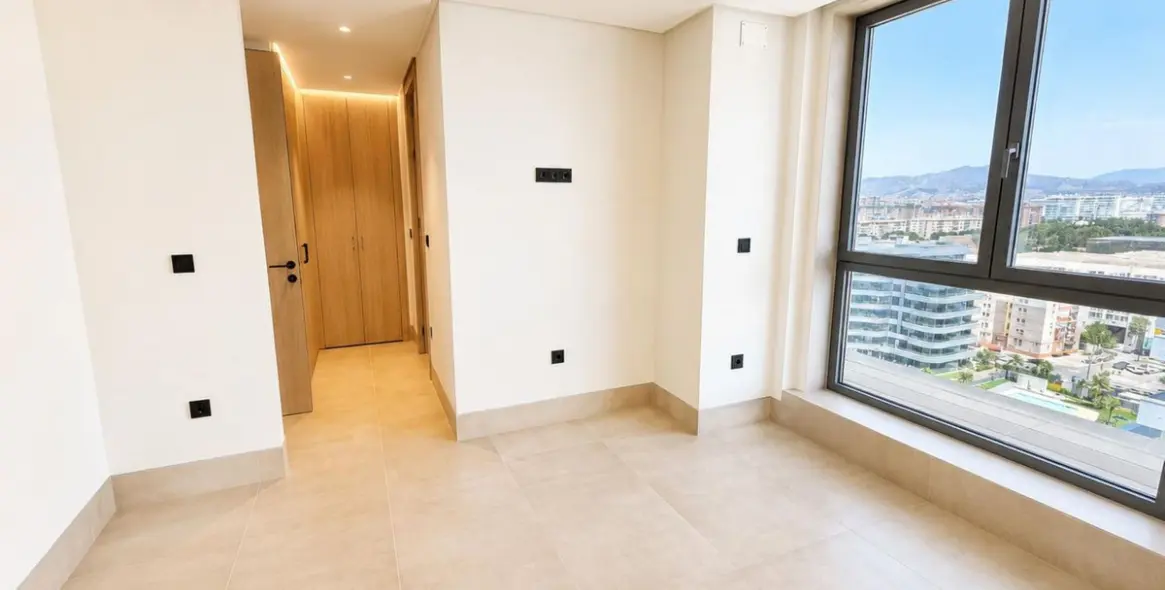 Venta de apartamento en planta media en Málaga 17