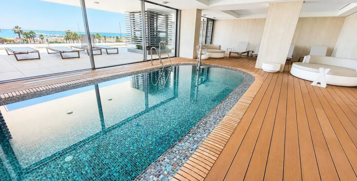 Venta de apartamento en planta media en Málaga 28