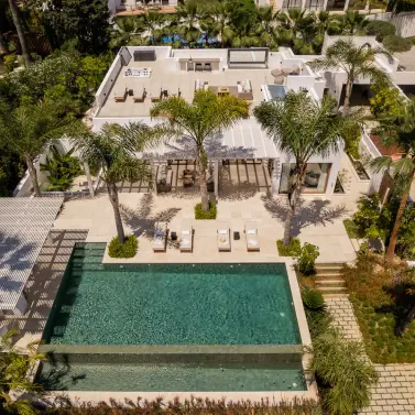Venta de villa independiente en Las Brisas
