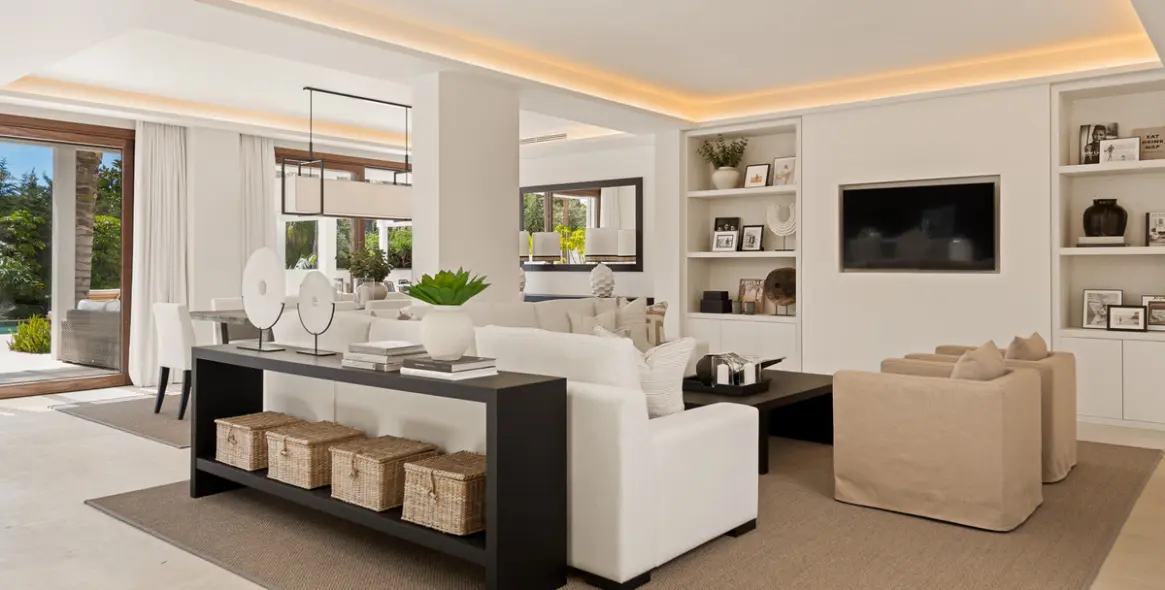 Venta de villa independiente en Las Brisas 7
