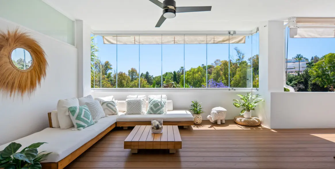 Venta de apartamento en planta media en The Golden Mile 3