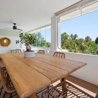 Venta de apartamento en planta media en The Golden Mile