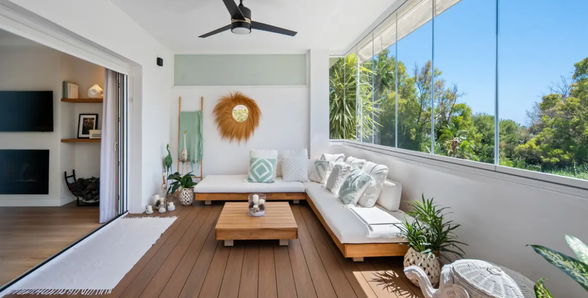 Venta de apartamento en planta media en The Golden Mile 29