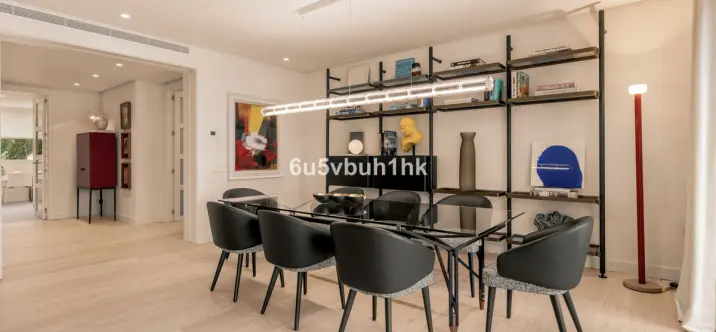 Venta de apartamento en planta media en El Retiro de Nagueles 2