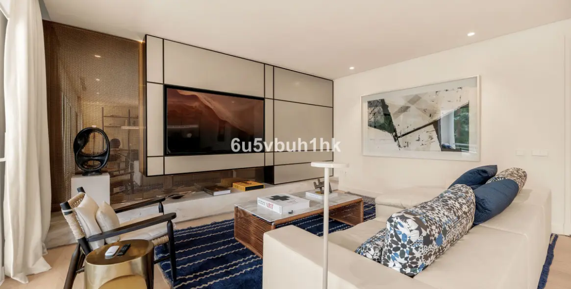 Venta de apartamento en planta media en El Retiro de Nagueles 6