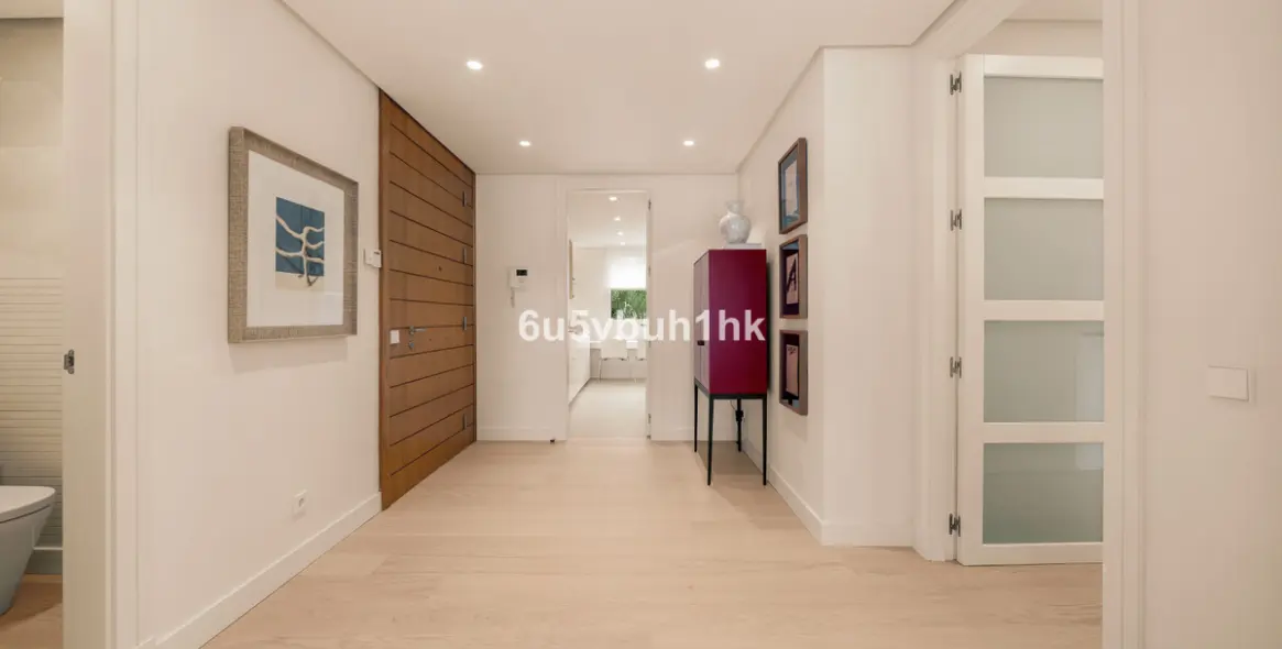 Venta de apartamento en planta media en El Retiro de Nagueles 9