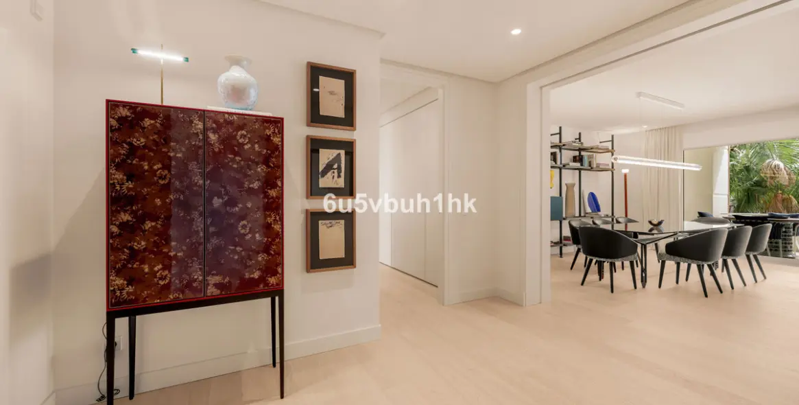 Venta de apartamento en planta media en El Retiro de Nagueles 10