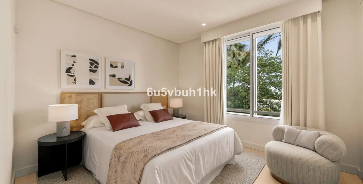 Venta de apartamento en planta media en El Retiro de Nagueles 19