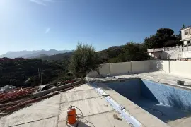Image 13 thumb