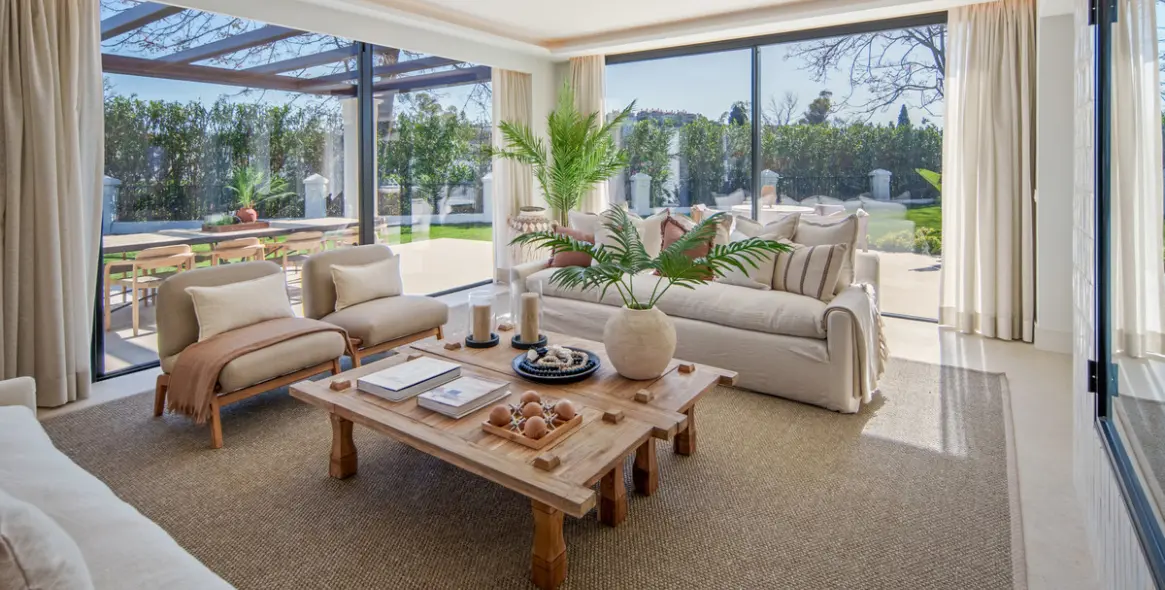 Venta de villa independiente en Nueva Andalucía 4