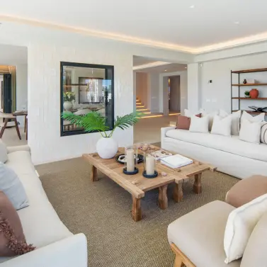 Venta de villa independiente en Nueva Andalucía