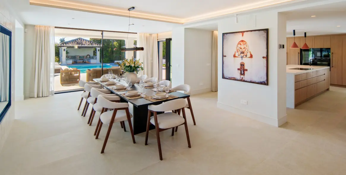Venta de villa independiente en Nueva Andalucía 7