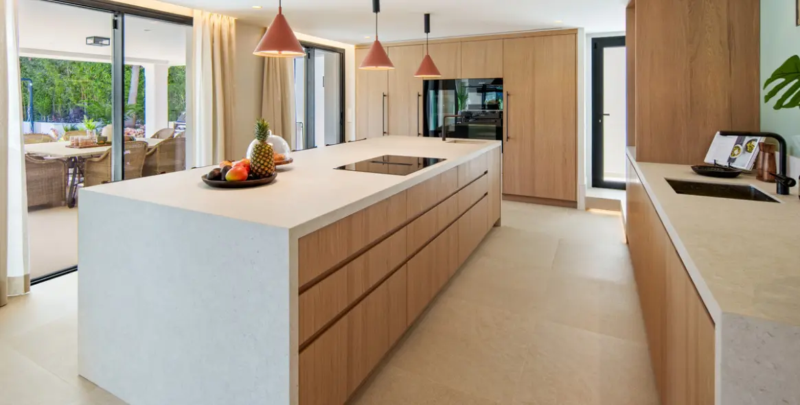 Venta de villa independiente en Nueva Andalucía 8