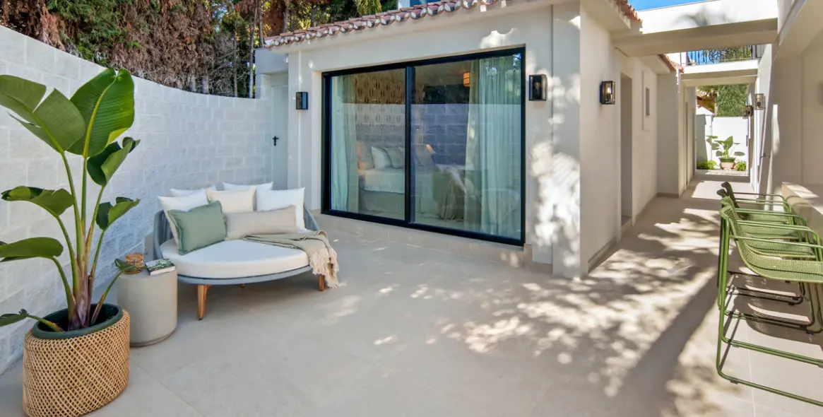 Venta de villa independiente en Nueva Andalucía 29