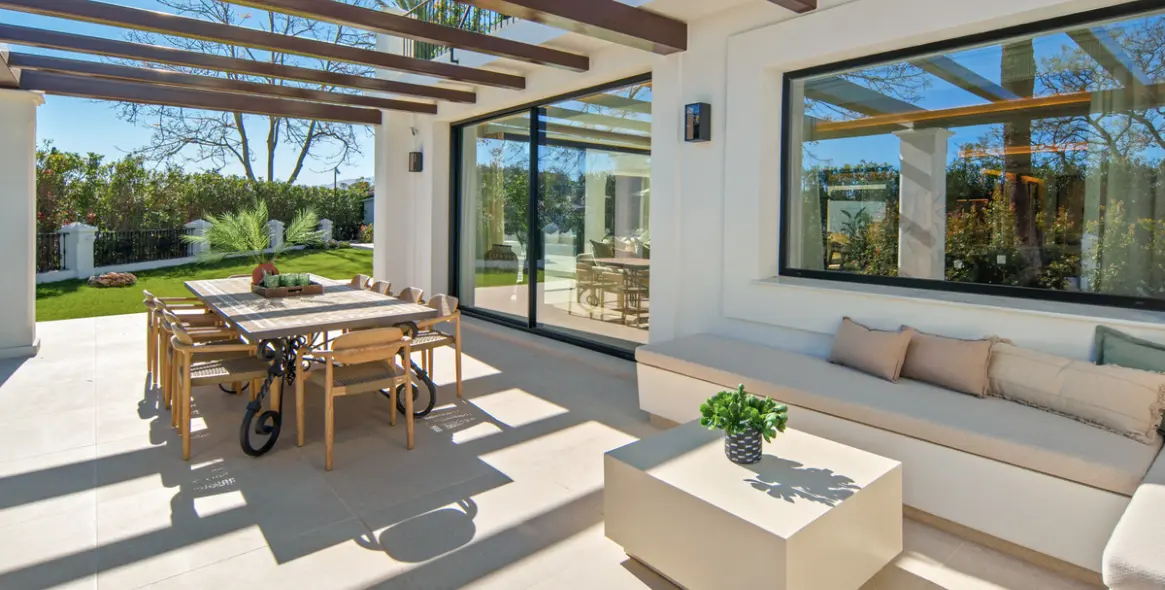 Venta de villa independiente en Nueva Andalucía 31