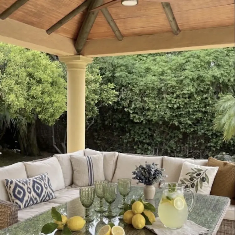 Long-term rent of detached villa in El Paraiso