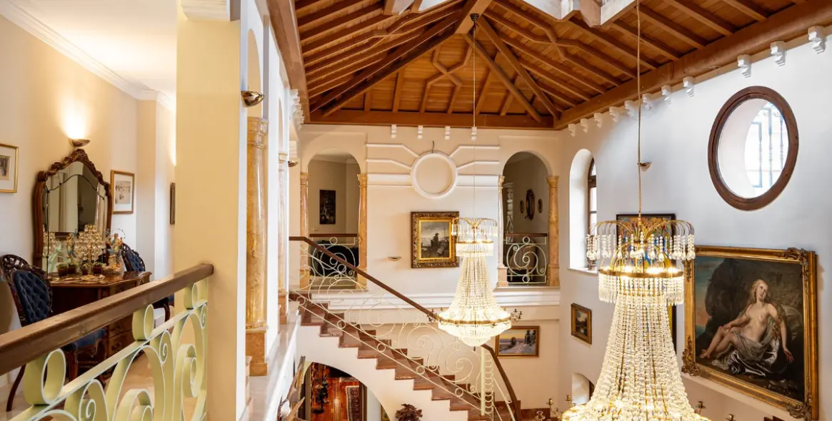 Venta de villa independiente en Nueva Andalucía 9