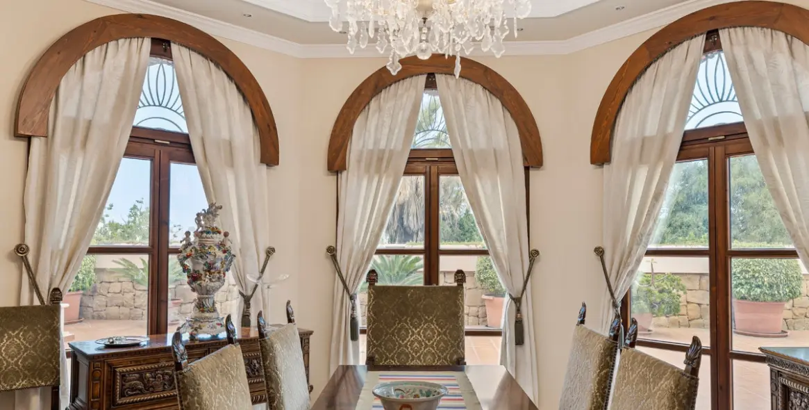 Venta de villa independiente en Nueva Andalucía 16