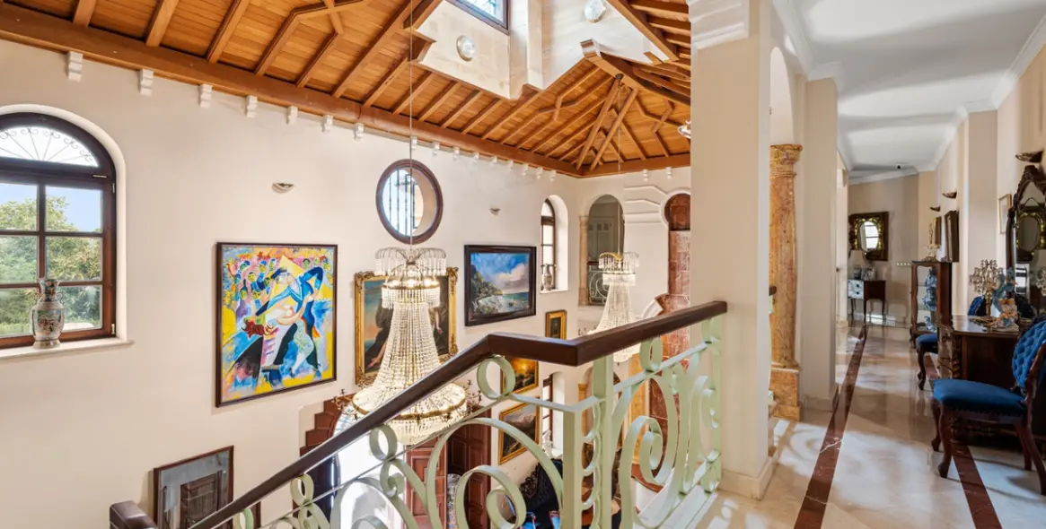 Venta de villa independiente en Nueva Andalucía 18