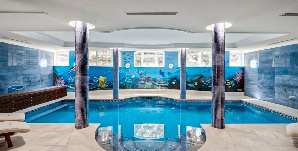 Venta de villa independiente en Nueva Andalucía 27