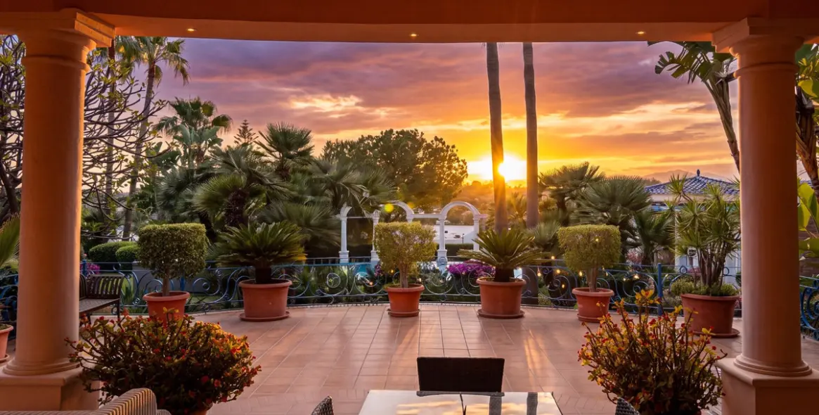Venta de villa independiente en Nueva Andalucía 71
