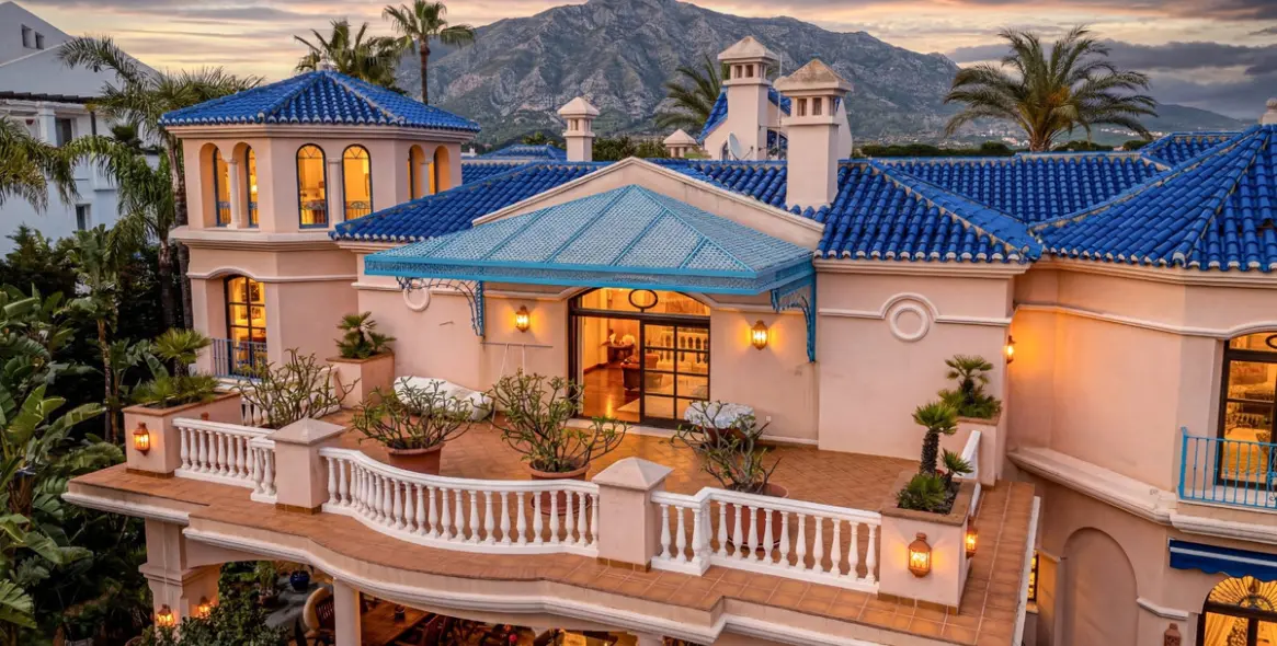 Venta de villa independiente en Nueva Andalucía 76