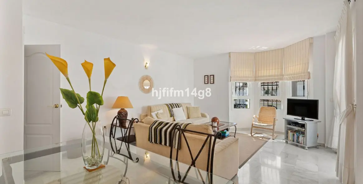 Venta de ático dúplex en Nueva Andalucía 3