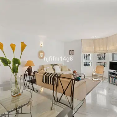 Venta de ático dúplex en Nueva Andalucía
