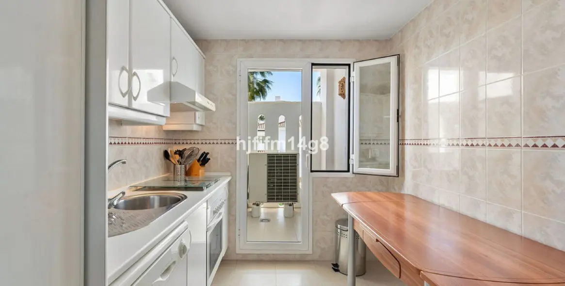 Venta de ático dúplex en Nueva Andalucía 6
