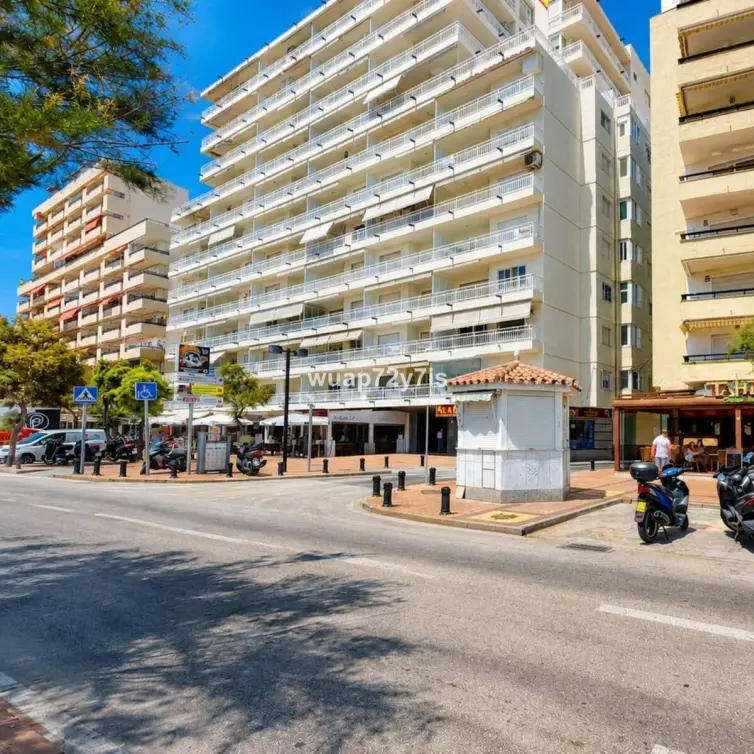 Sale of penthouse in Fuengirola