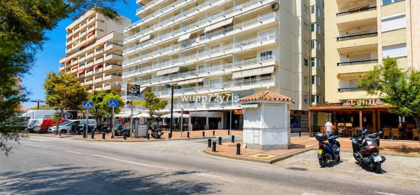 Sale of penthouse in Fuengirola 2