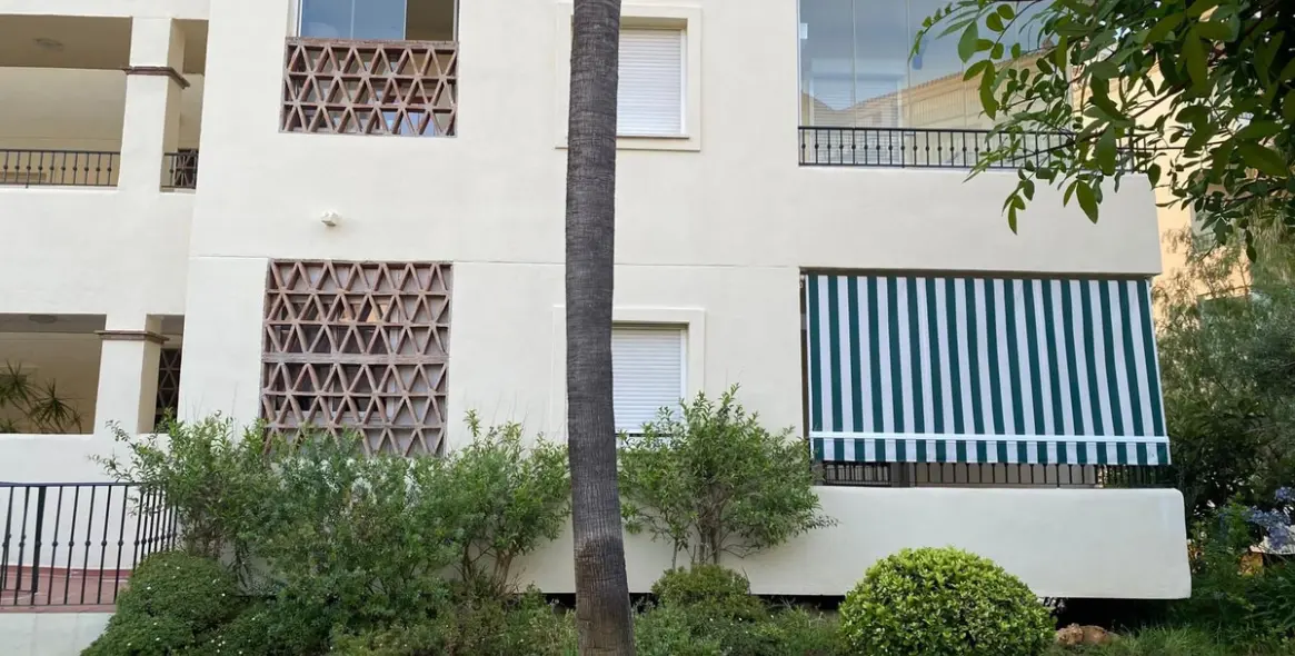 Venta de apartamento en planta baja en La Cala Hills 8