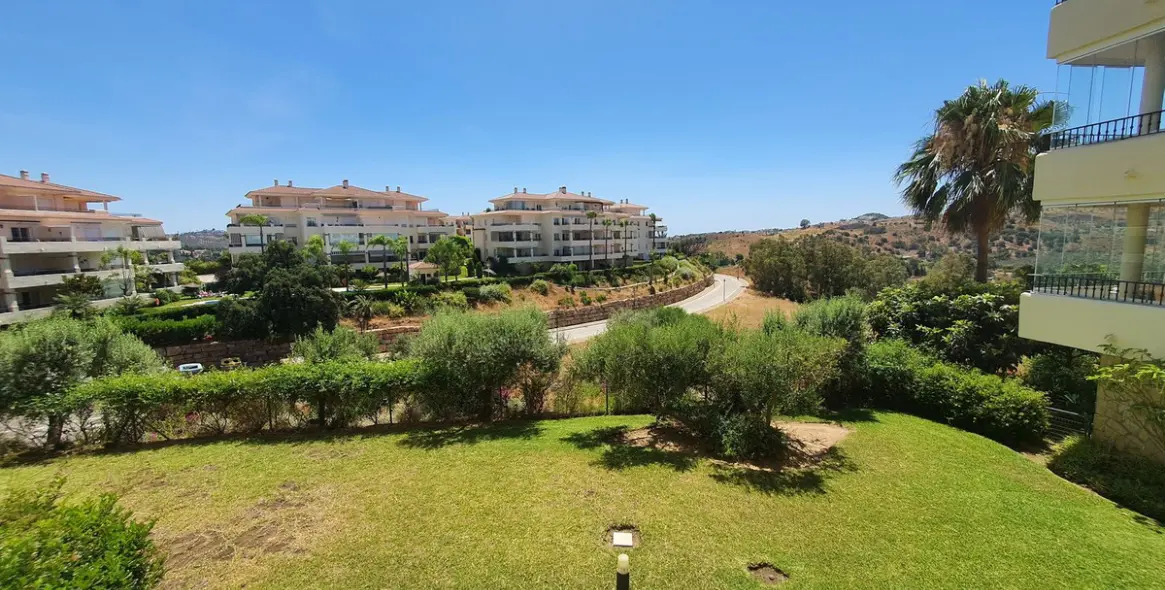 Venta de apartamento en planta baja en La Cala Hills 19