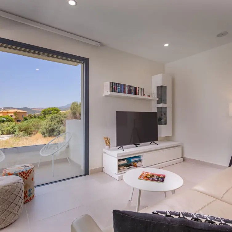 Venta de apartamento en planta media en Estepona