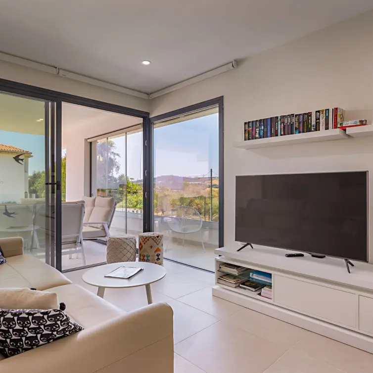Venta de apartamento en planta media en Estepona