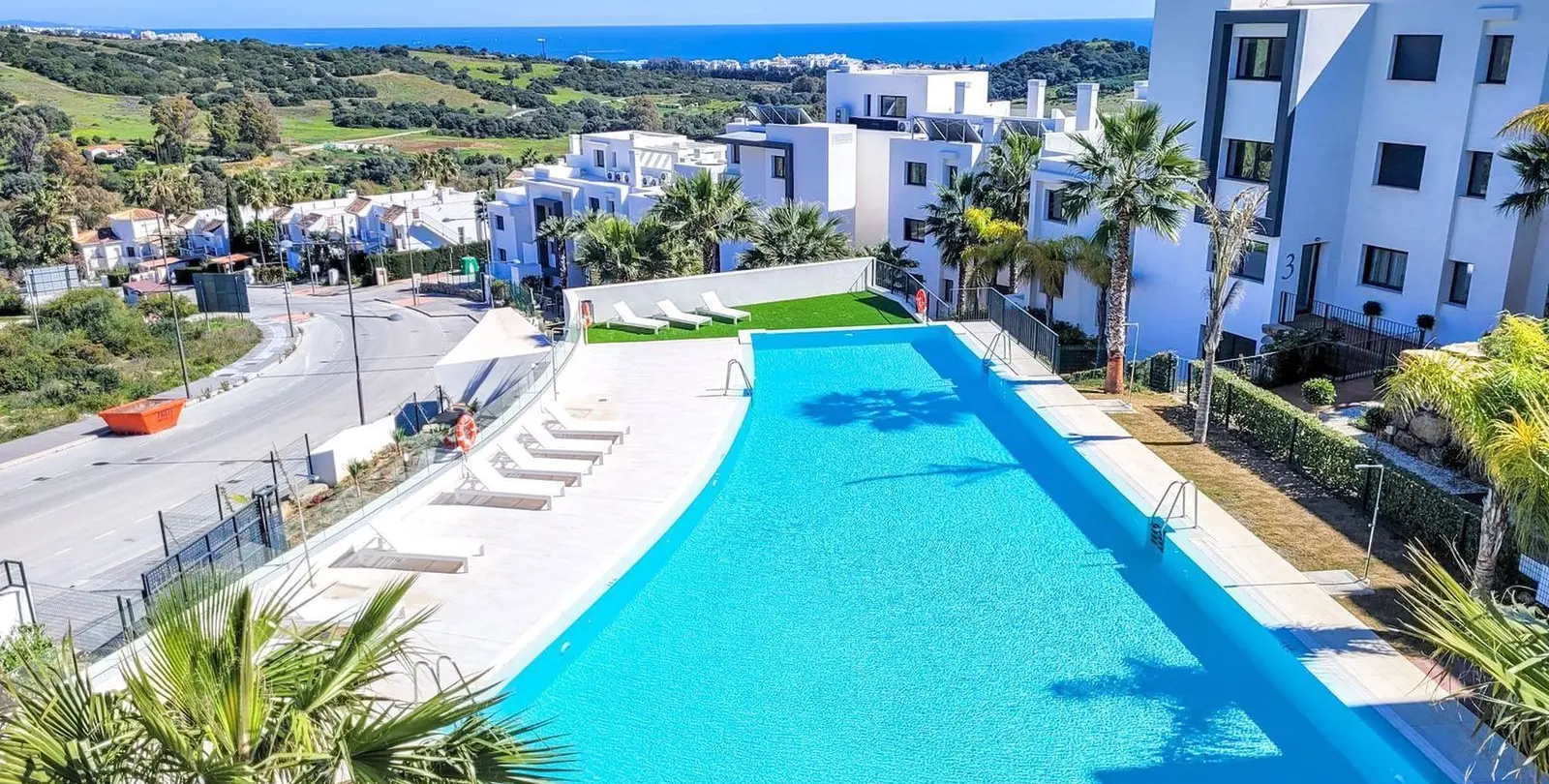Продажа апартаментов на среднем этаже в Estepona 20