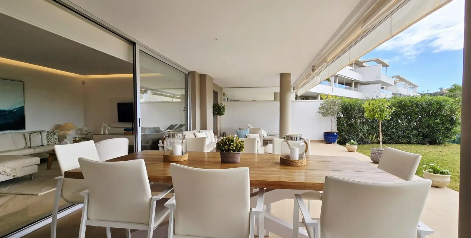 Venta de apartamento en planta baja en Los Arqueros 7