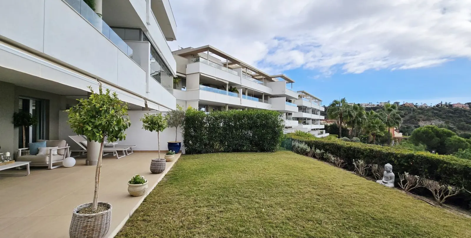 Venta de apartamento en planta baja en Los Arqueros 8