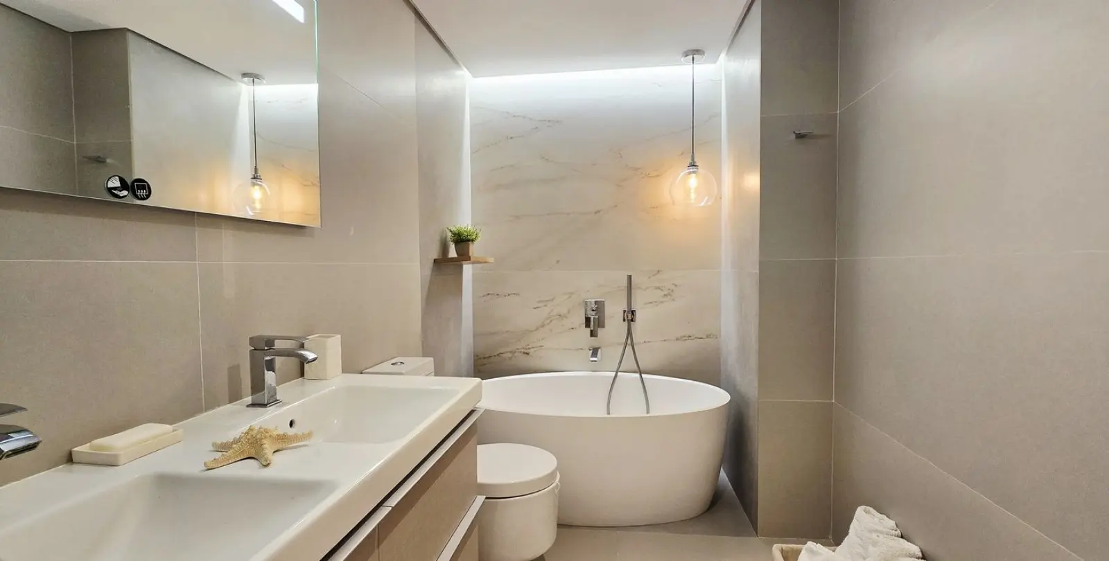 Venta de apartamento en planta baja en Los Arqueros 16