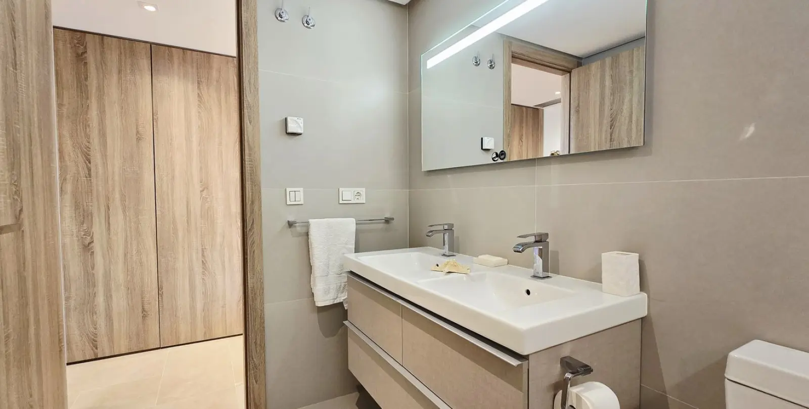 Venta de apartamento en planta baja en Los Arqueros 17