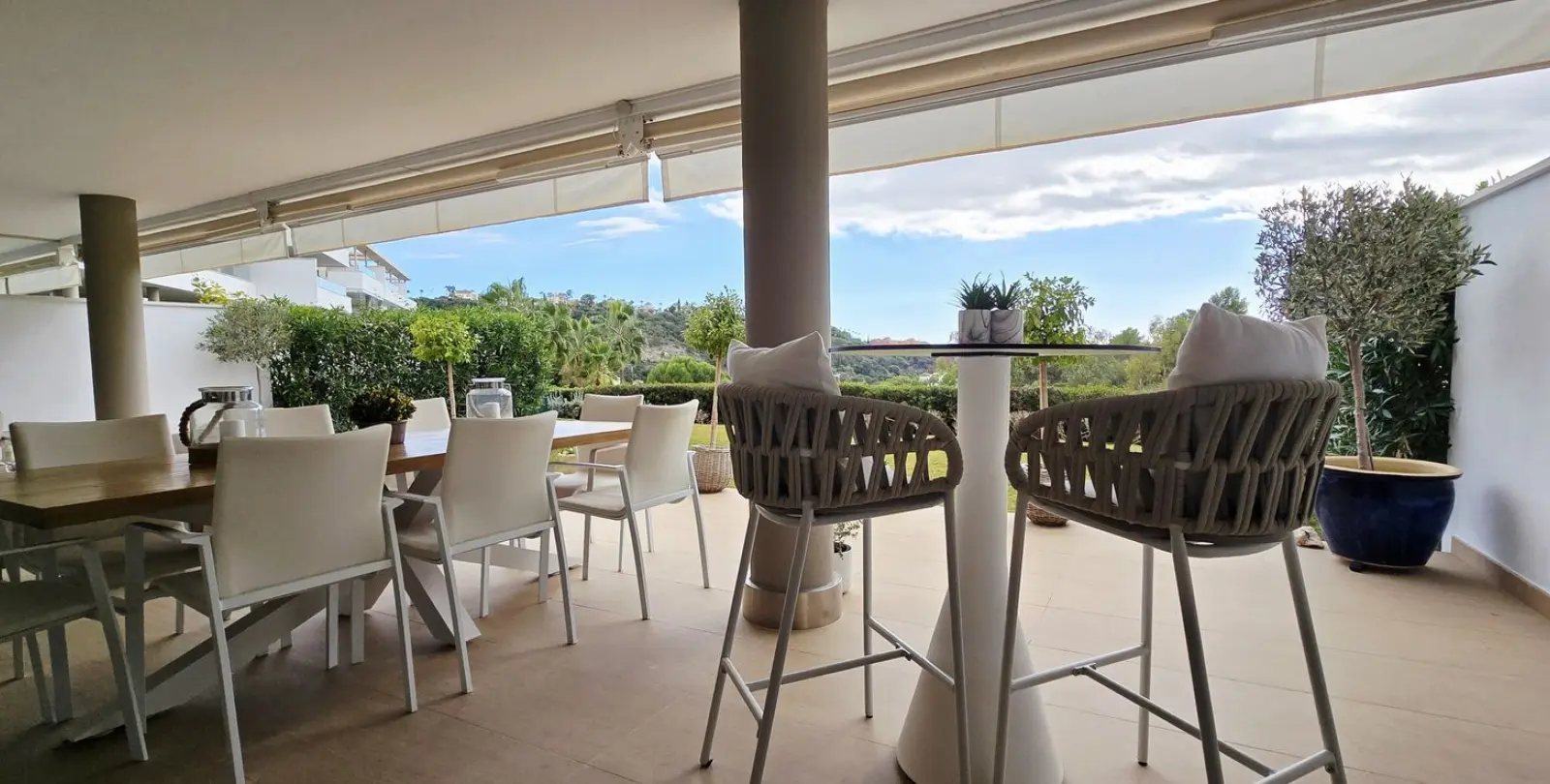 Venta de apartamento en planta baja en Los Arqueros 24