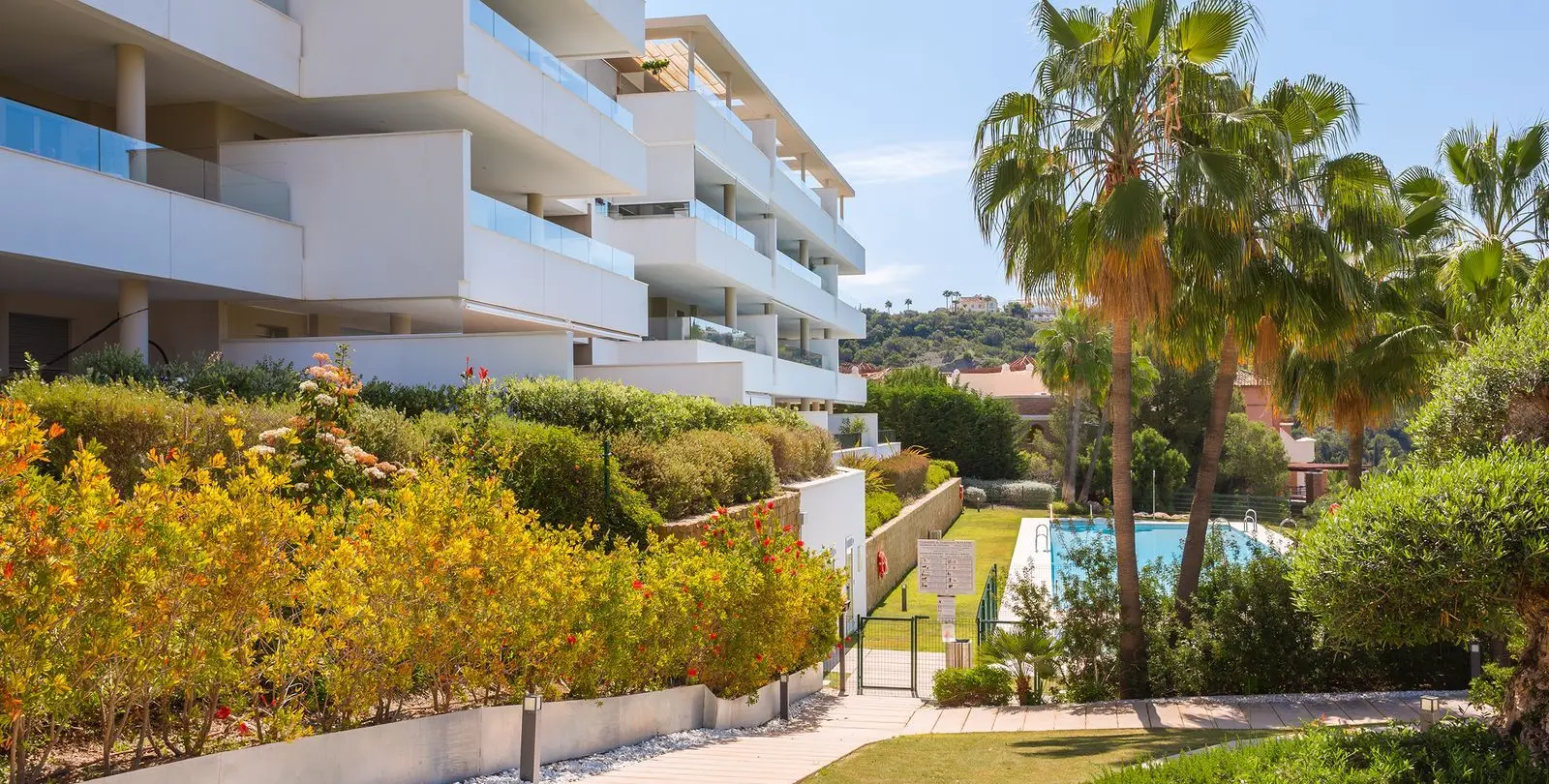 Venta de apartamento en planta baja en Los Arqueros 26