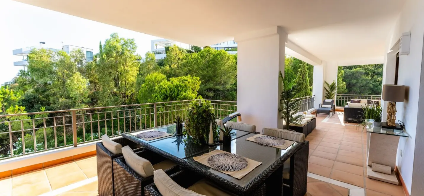 Sale of middle floor apartment in La Quinta 1