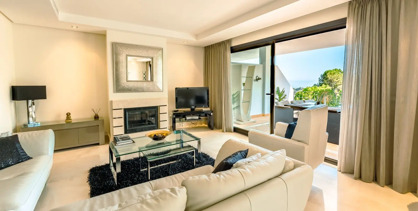 Sale of middle floor apartment in La Quinta 3