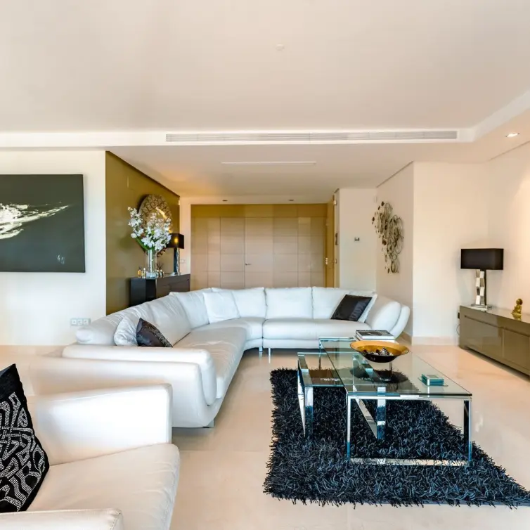 Sale of middle floor apartment in La Quinta