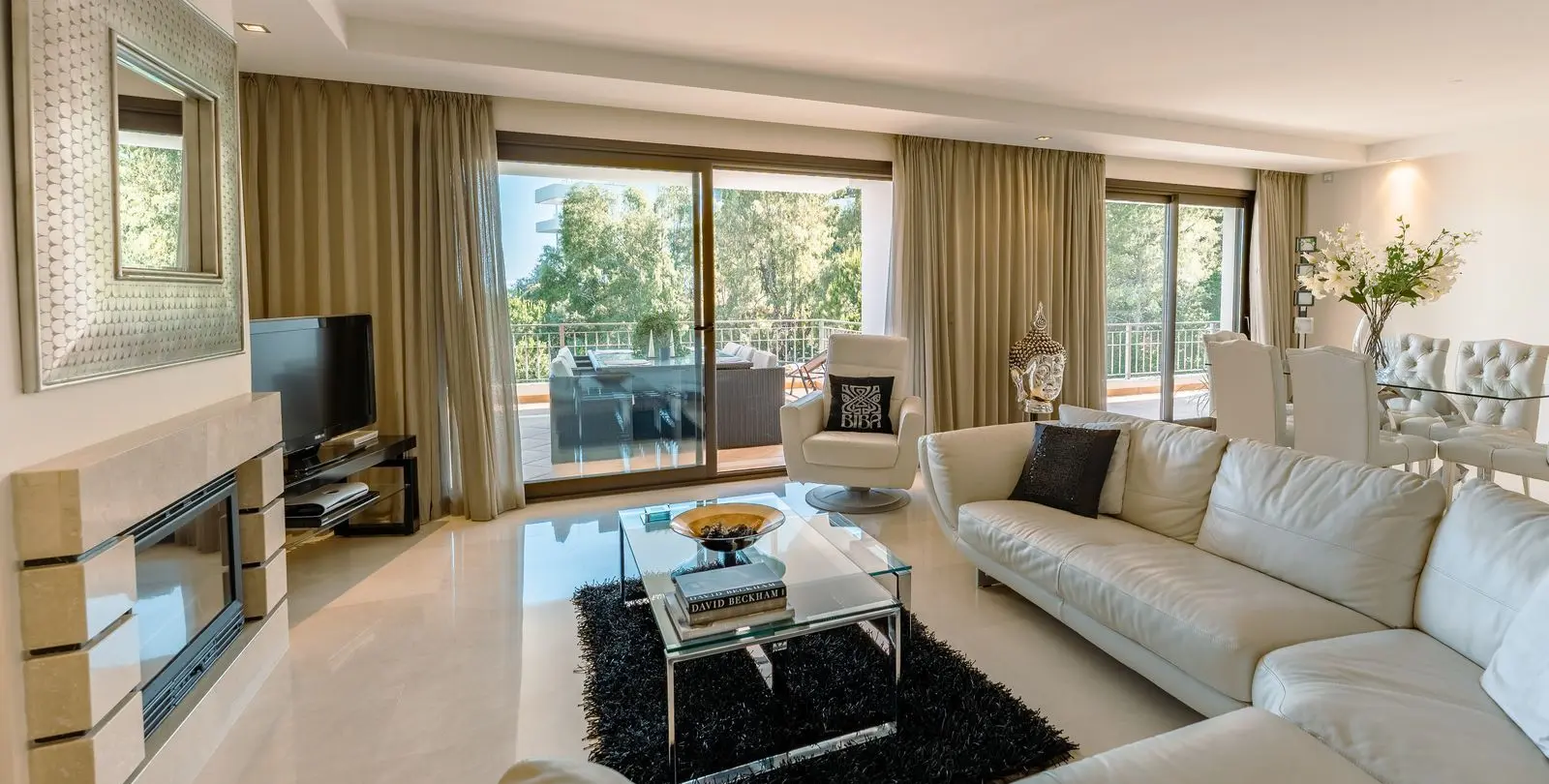 Sale of middle floor apartment in La Quinta 9